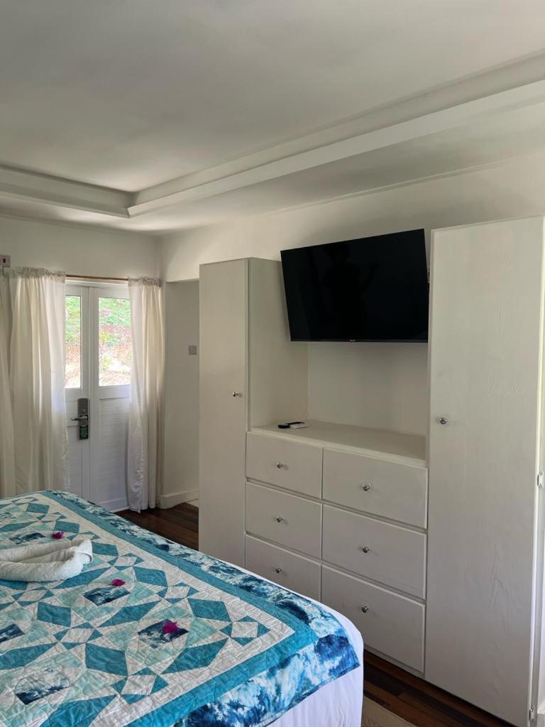 Bequia Plantation Hotel Port Elizabeth Екстериор снимка